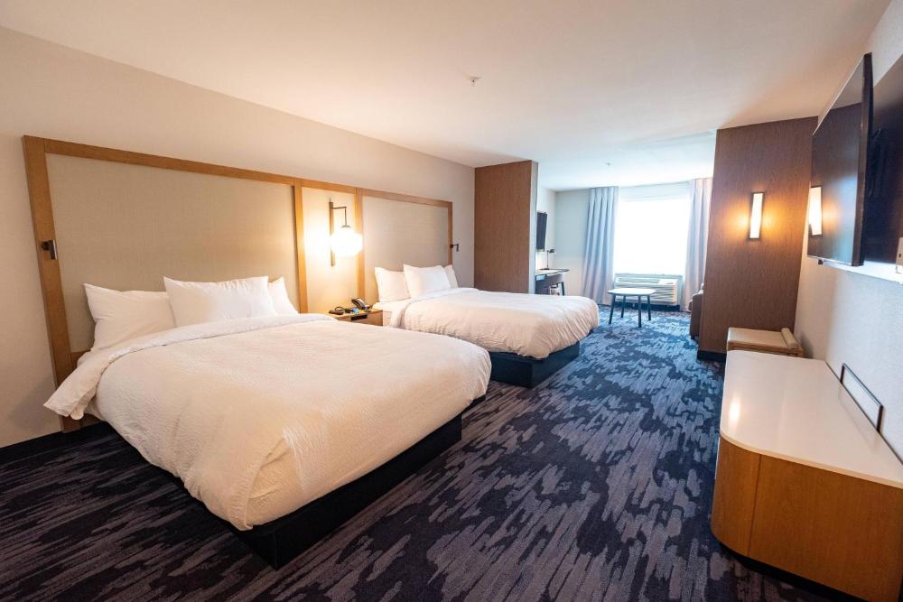 Queen Suite with 2 Queen Beds and Sofa Bed interior